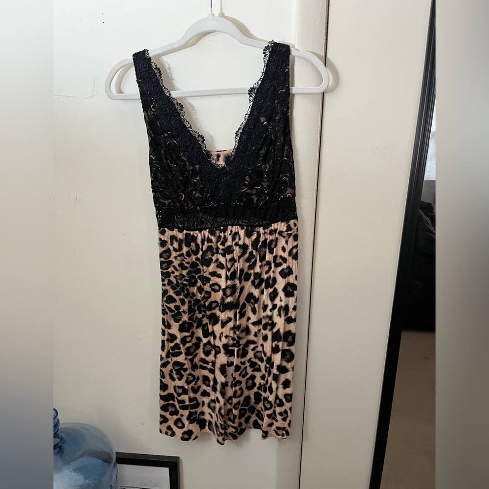 Soma leopard sleep slip